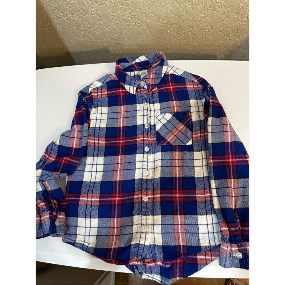 Justice Size 6 flannel shirt in blue and red